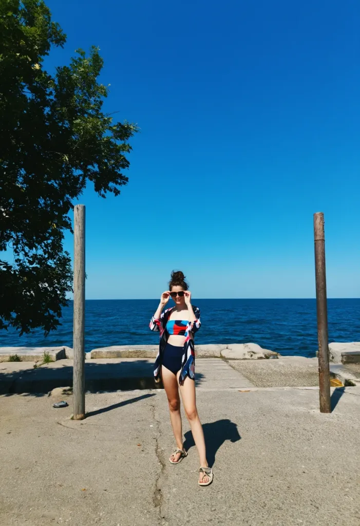 Аня